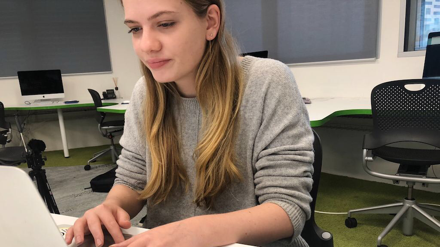 A Photo of Meg K, a student journalist with First Draft Sydney